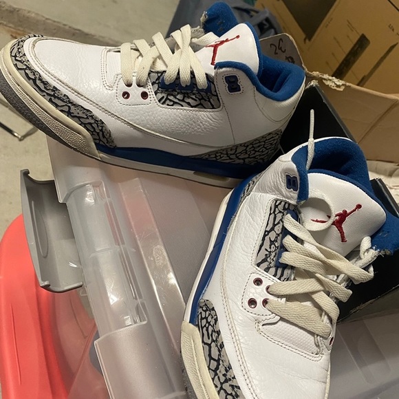 AIR JORDAN 3 RETRO "TRUE BLUE 2011 RELEASE". 6 in youth or boys. - Picture 4 of 6